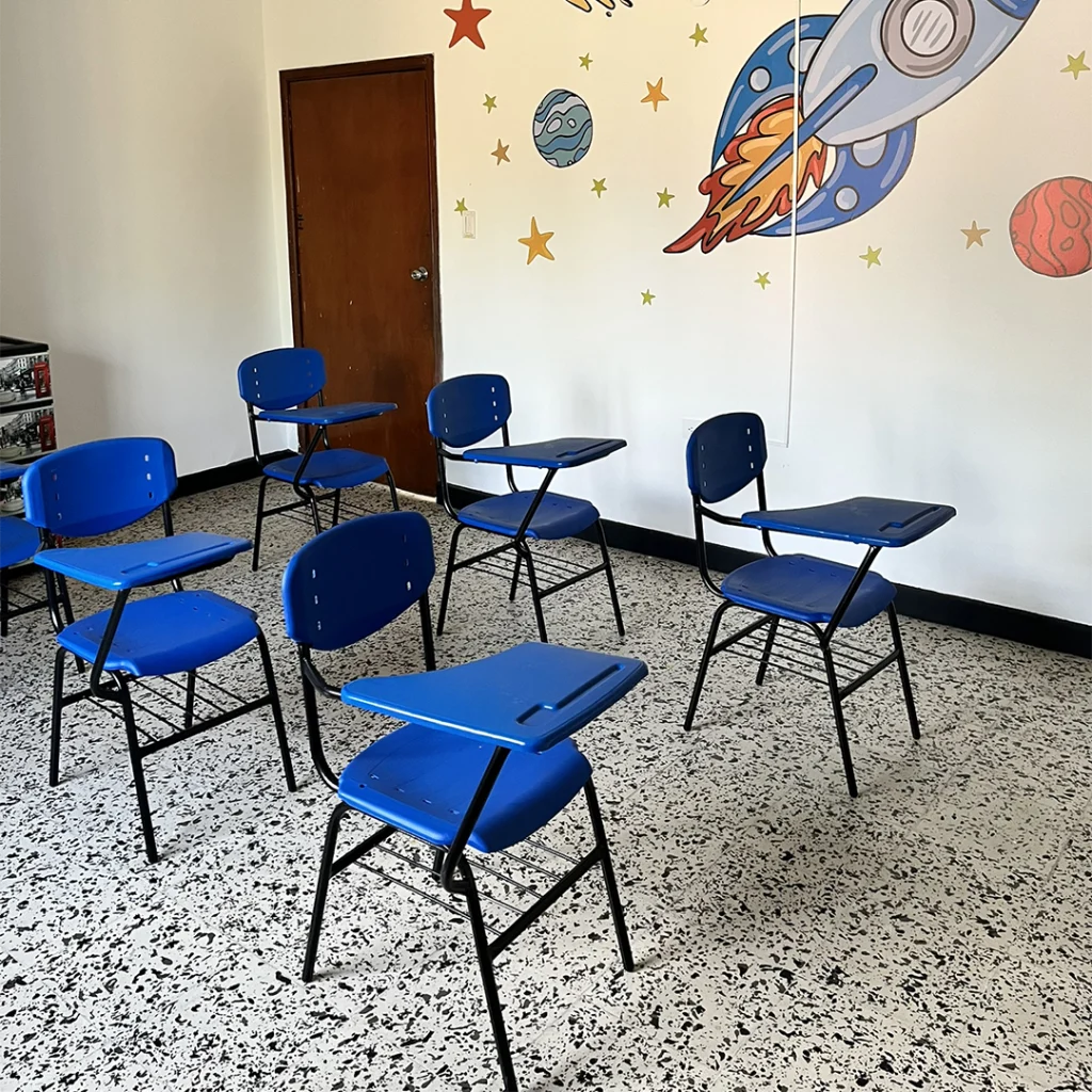 Exterior-Colegio-Campestre-en-Floridablanca-Von-Neumann-salon-3